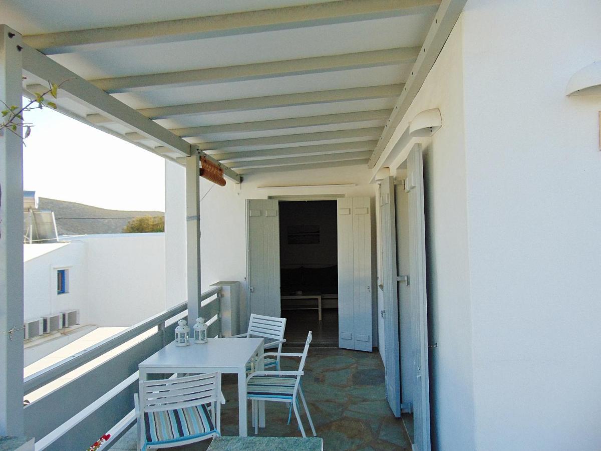 George'S Seaside Apartments Sifnos Вати Екстериор снимка