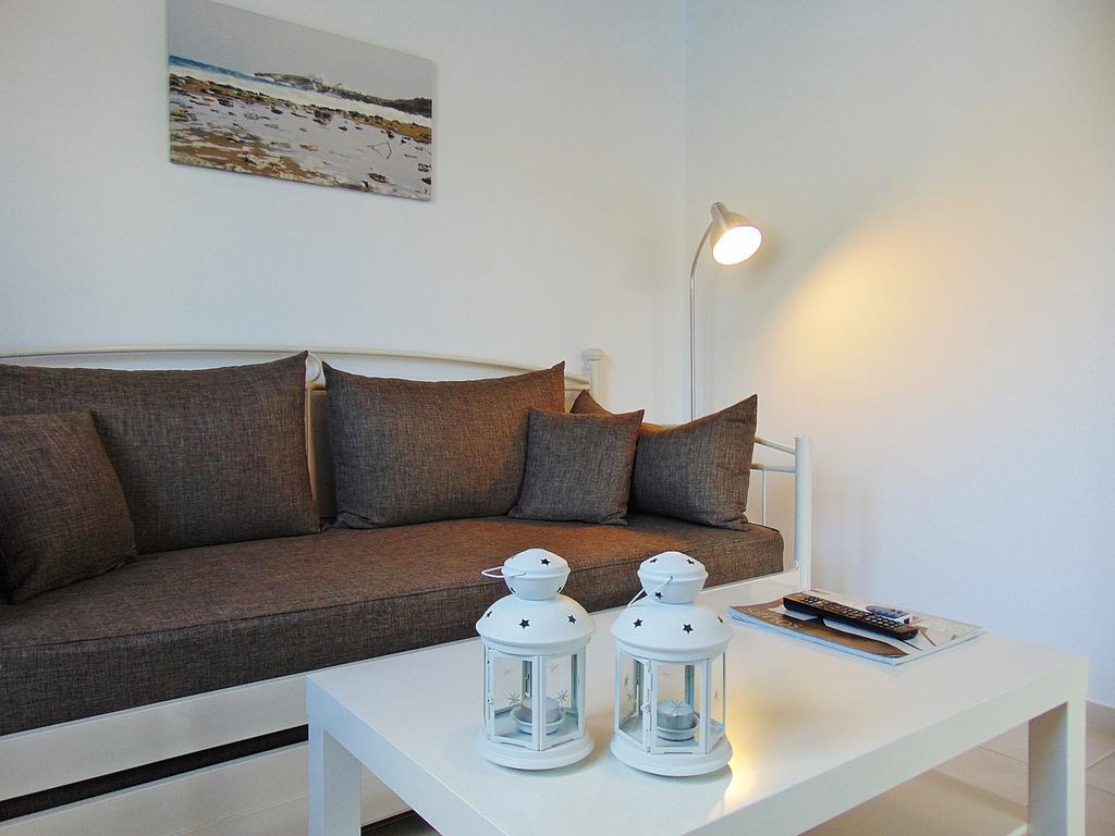 George'S Seaside Apartments Sifnos Вати Екстериор снимка